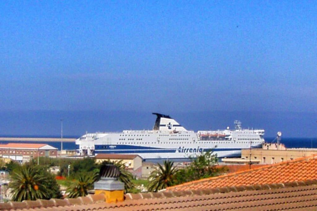 Il Faro Apartment Porto Torres Luaran gambar