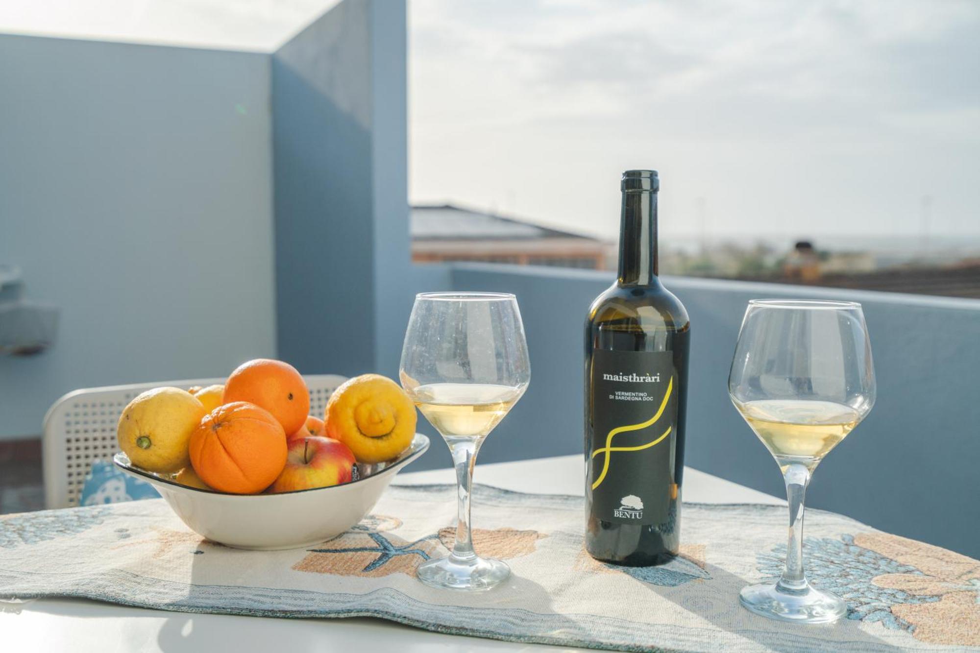 Il Faro Apartment Porto Torres Luaran gambar